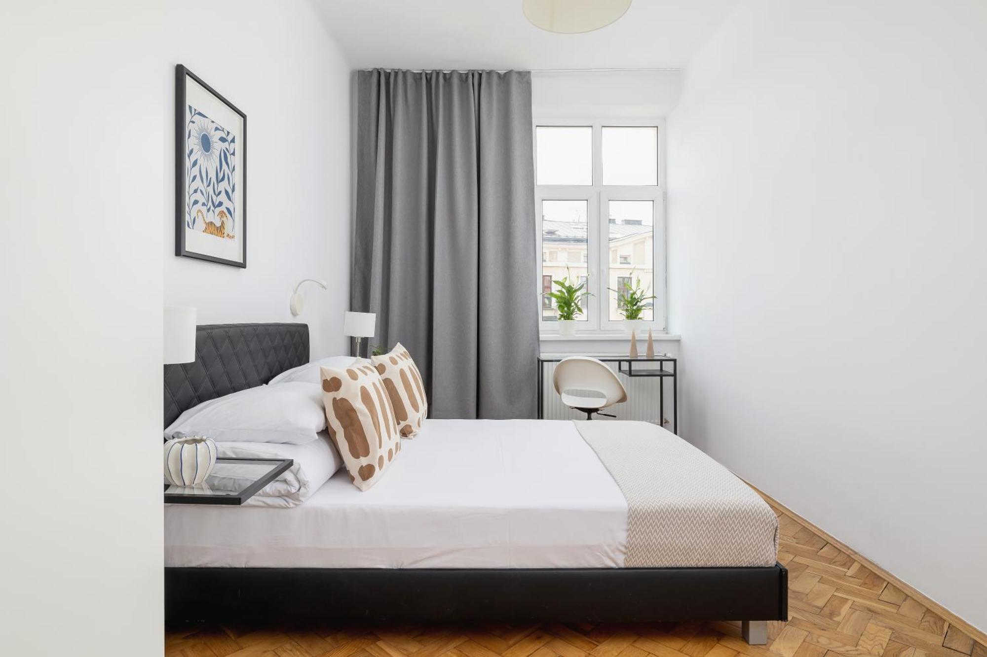 1-Bedroom Apartment With Balcony - Dluga 65 Krakow Exterior photo